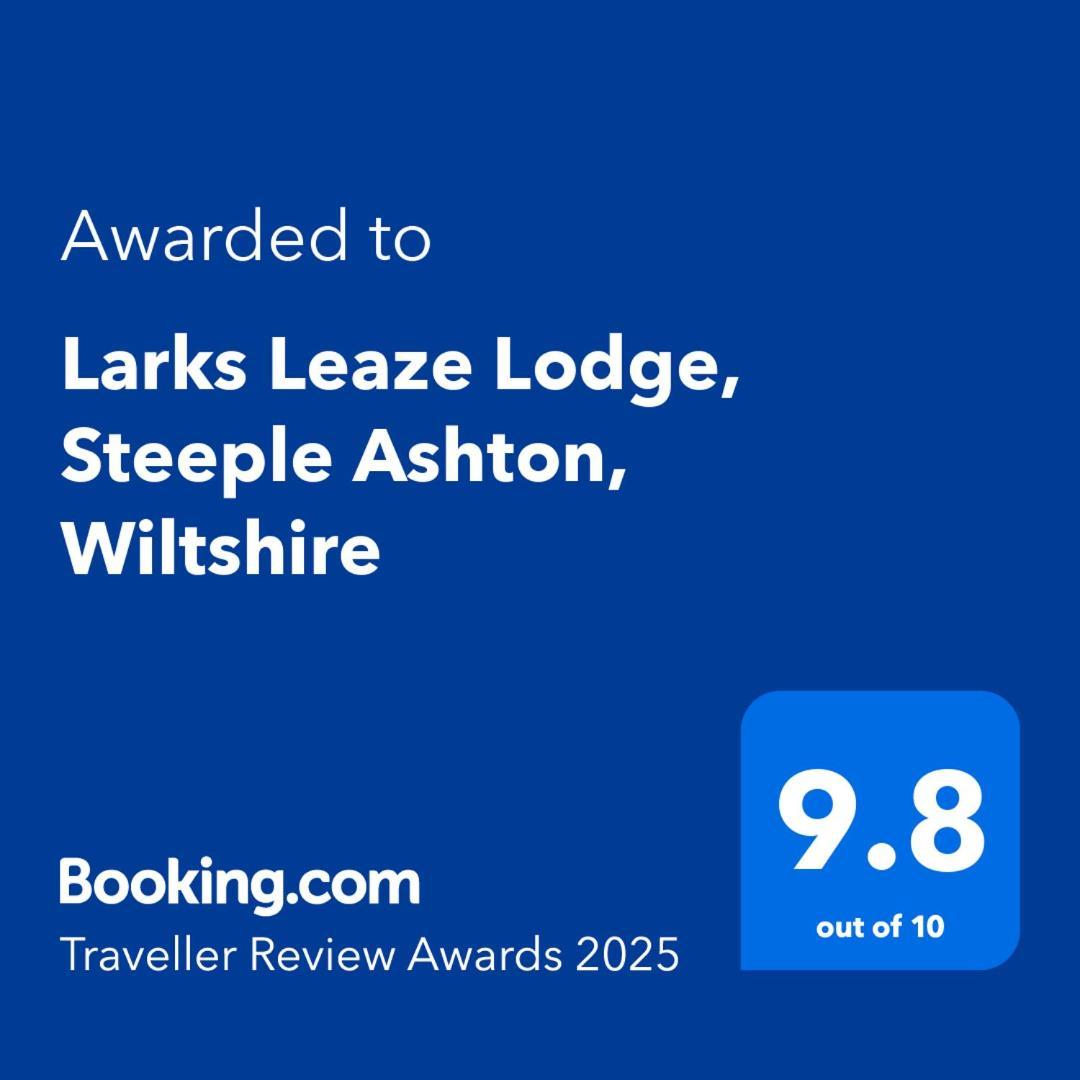 Larks Leaze Lodge, Steeple Ashton, Wiltshire Trowbridge Dış mekan fotoğraf